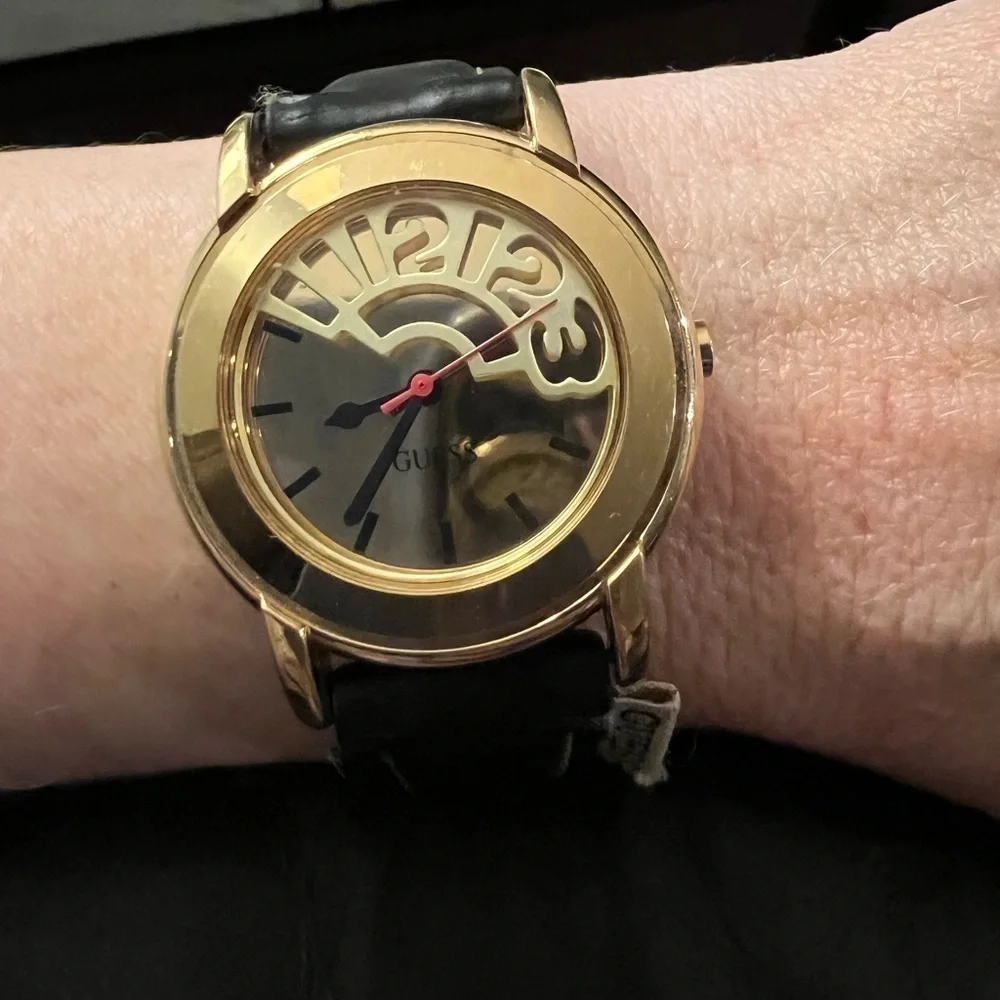 Vintage 1994 Guess Ladies Watch W9